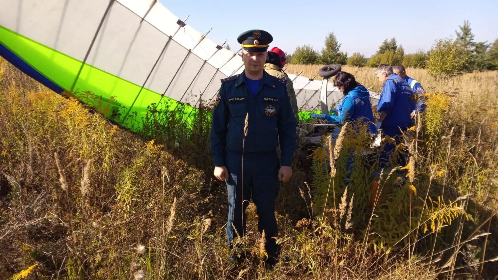 Мотодельтаплан упал в деревне в Воскресенске