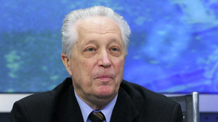 Михаил Фомичев