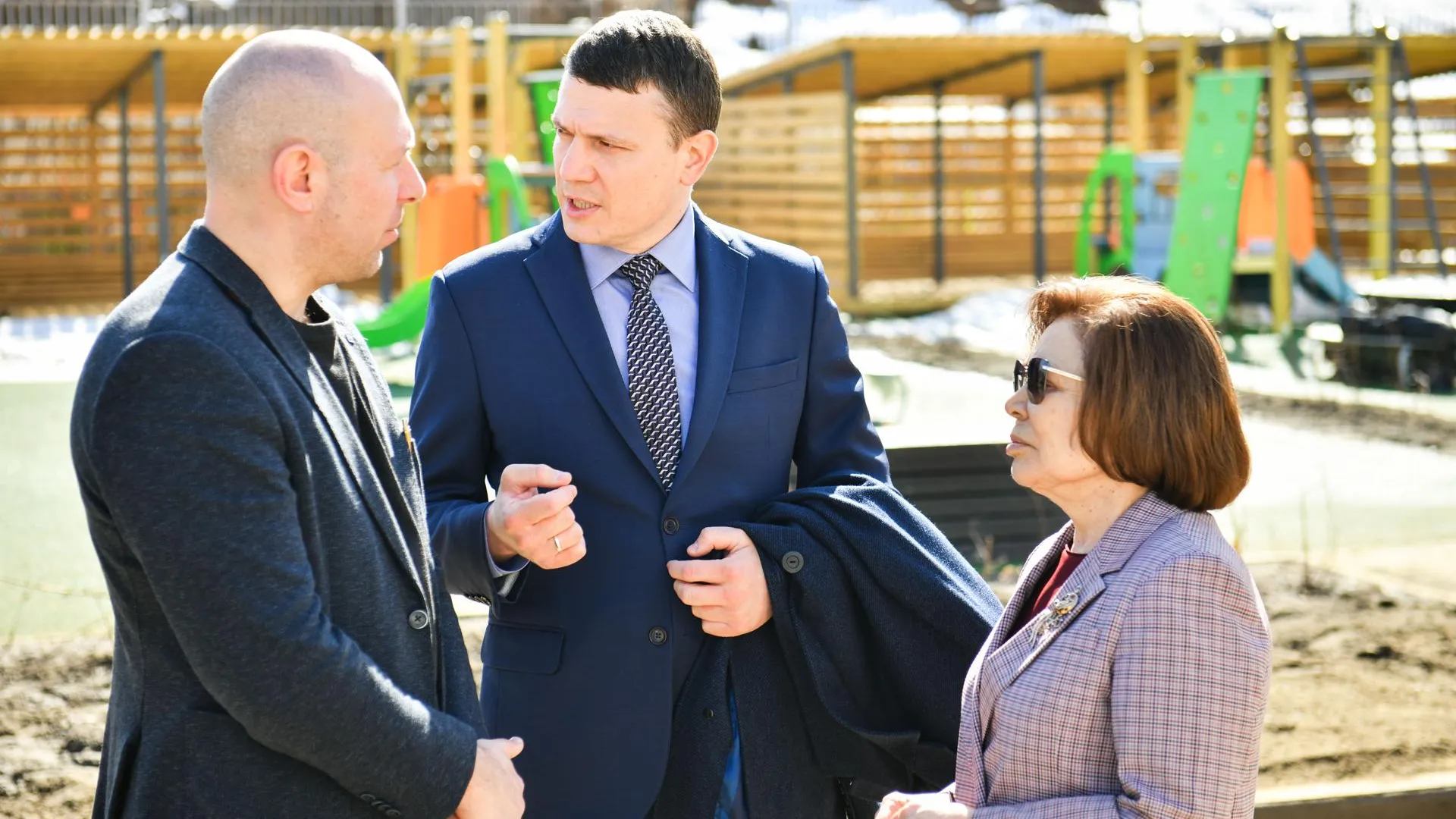 В Химках завершают строительство образовательного комплекса