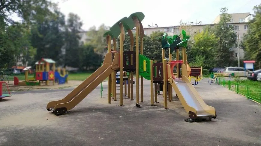 Благоустройство 4 дворов в микрорайоне Климовск Подольска завершат до 1 июля