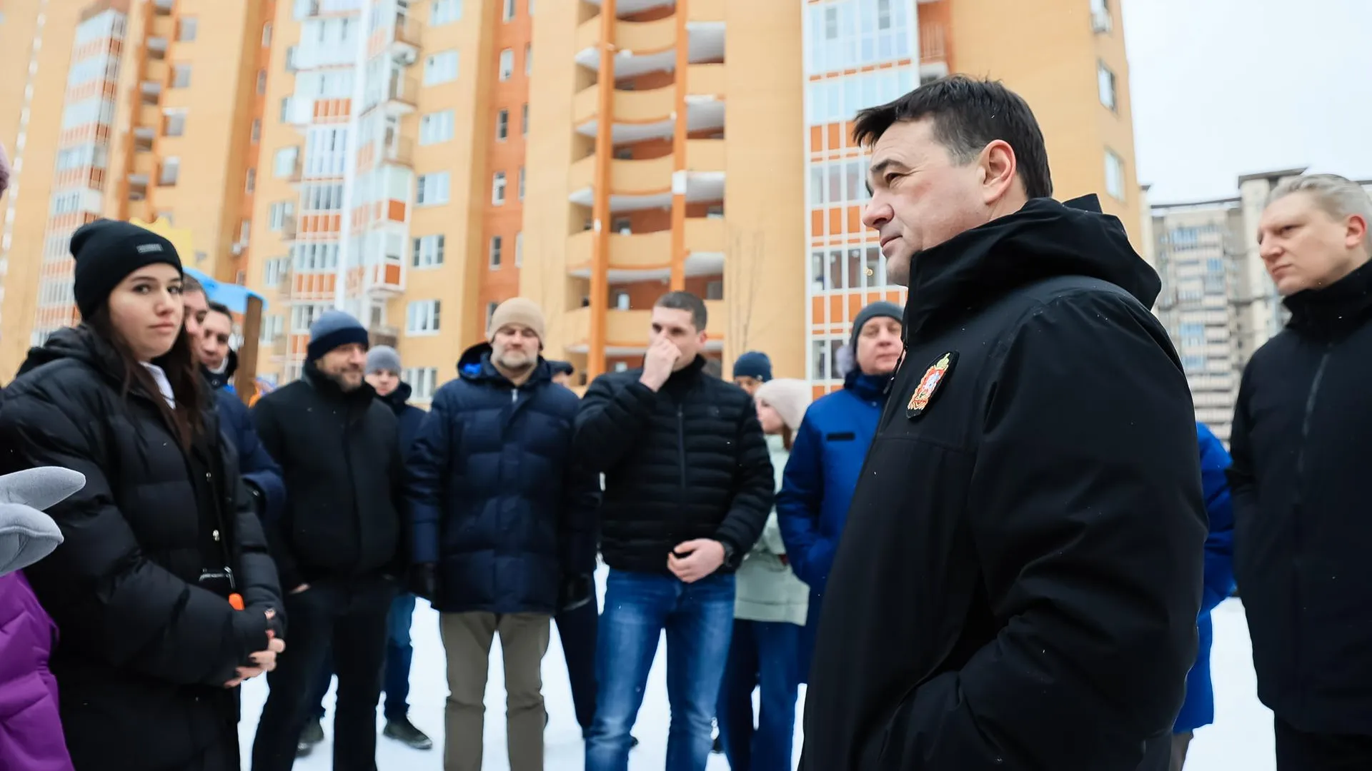 Воробьев поддержал просьбу жителей «Гусарской баллады» о поликлинике на месте недостроя
