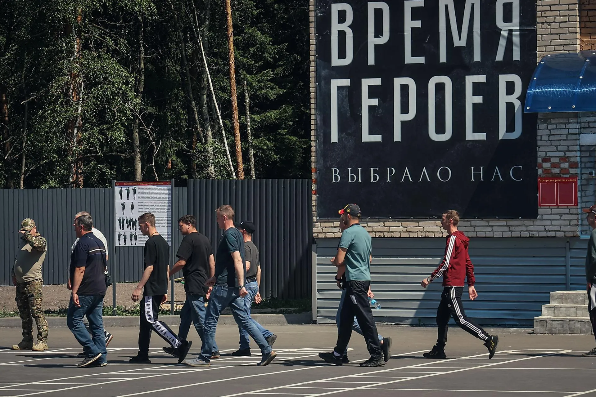 Евгений Дудин