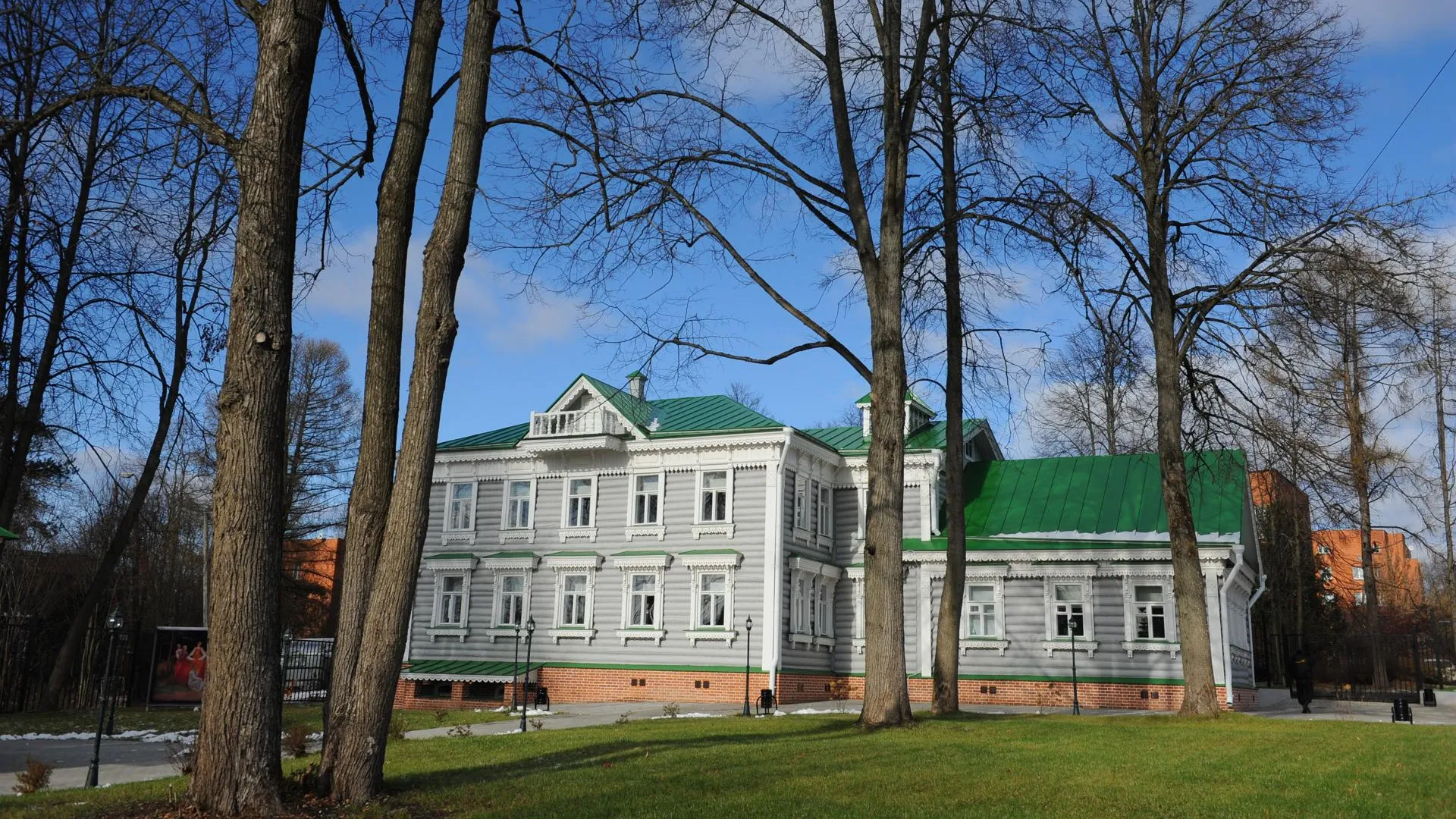 Музей народных промыслов в селе Федоскино Мытищ проводит конкурс чтецов ко Дню России