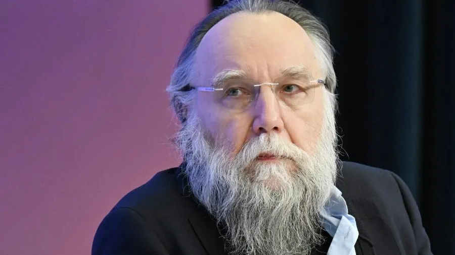 Дугин предложил выдавать россиянам интернет порционно за хорошее поведение