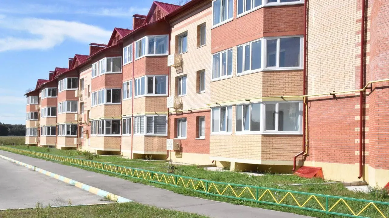 Более 120 человек переселили из аварийного жилья в Подмосковье с начала недели