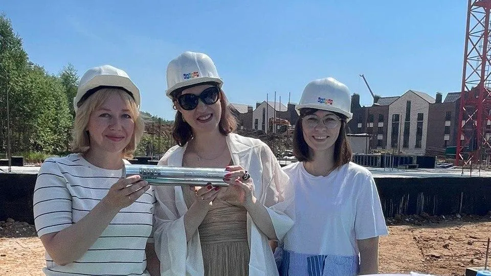Капсулу времени заложили в основание школы в подмосковном ЖК «Парк Апрель»