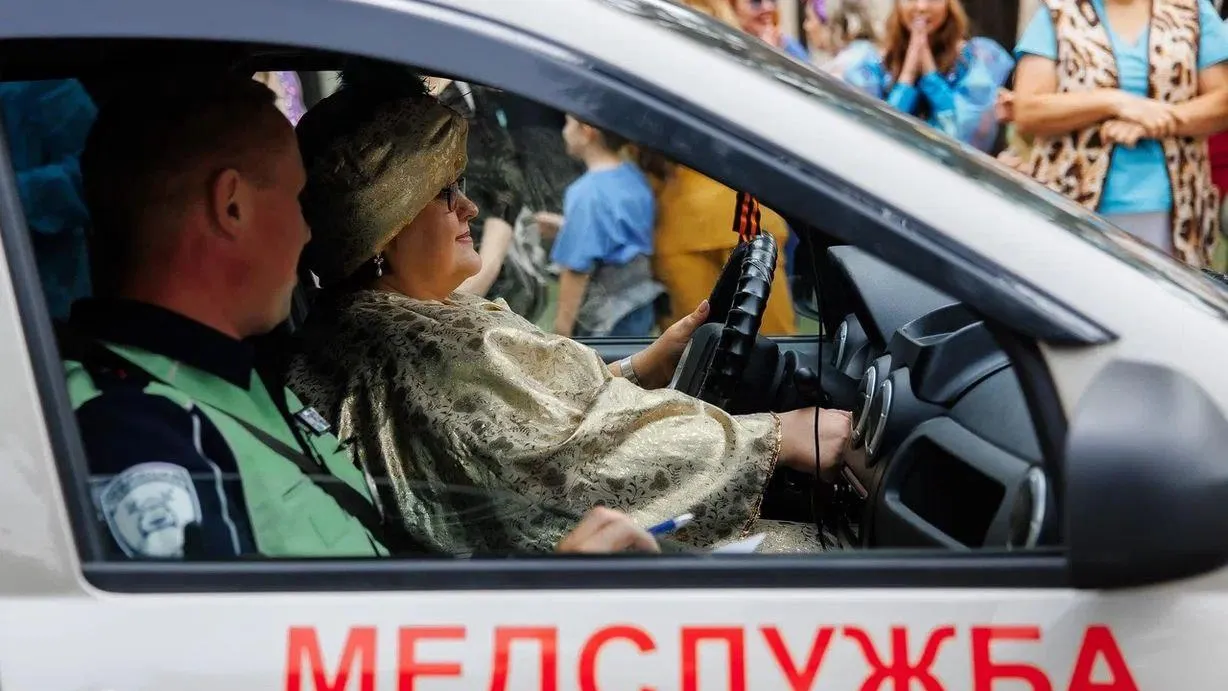 Медработники Дубненской горбольницы приняли участие в конкурсе «Мисс Автоледи‑2023»