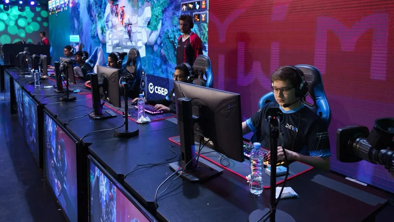 В Подмосковье 256 школьных команд сыграют в турнире Counter-Strike 2