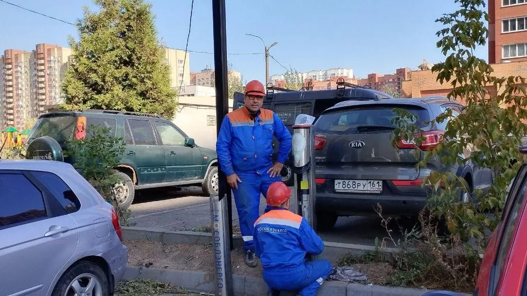 Еще одну зарядную станцию для электромобилей установили в Долгопрудном