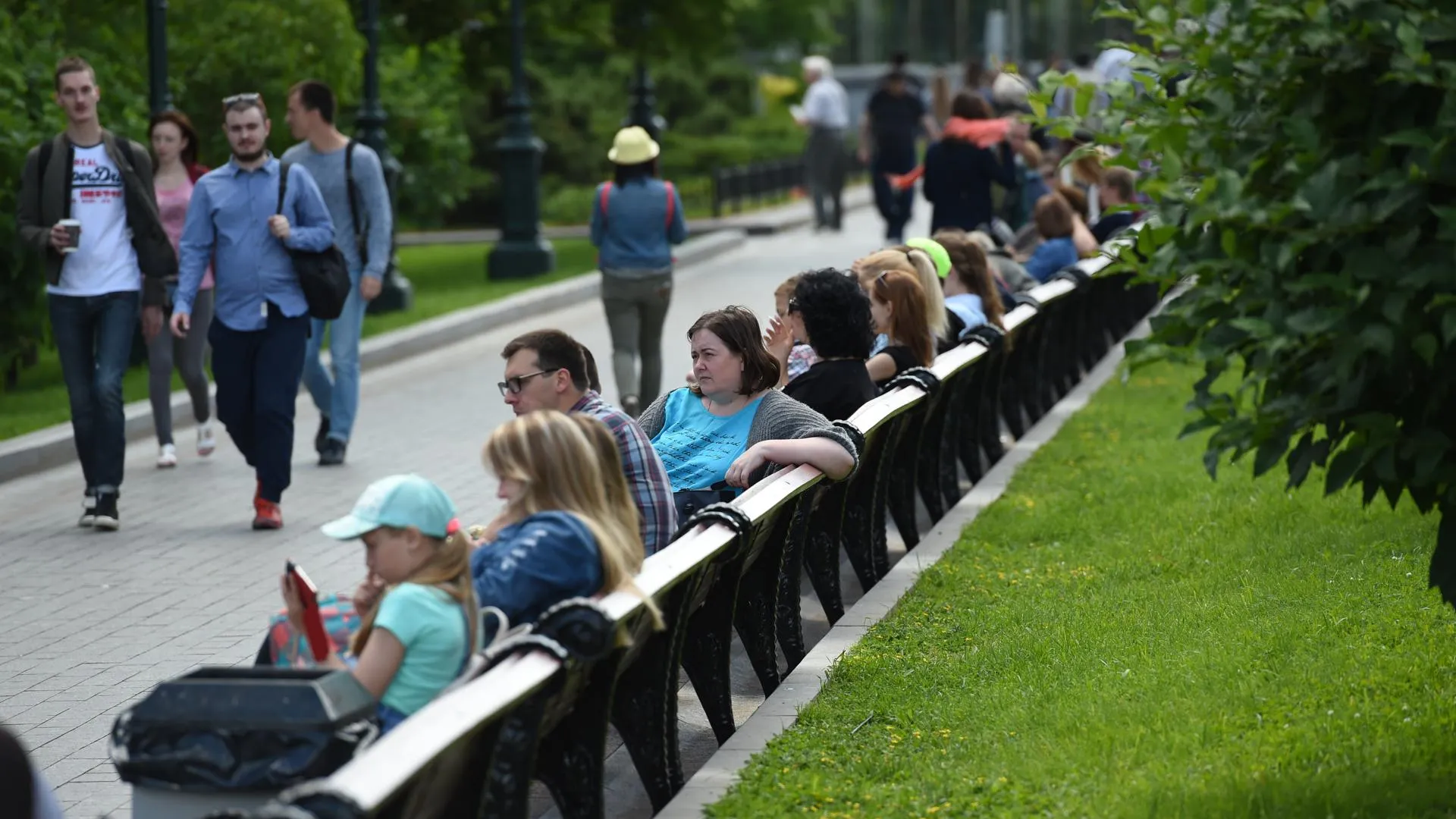 Потепление до 24 градусов тепла ожидается в Московском регионе в День России
