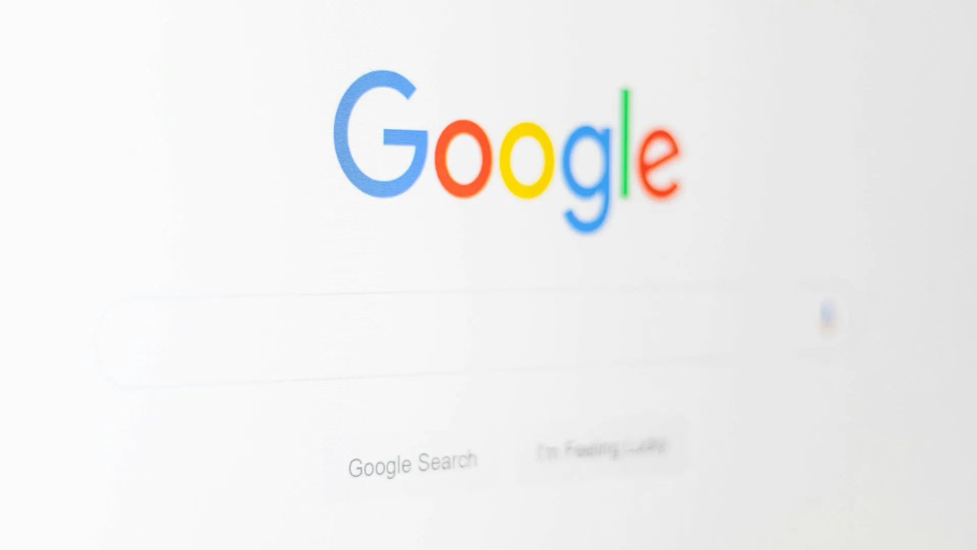Эксперт Отарова: если сервисы Google отключат, будут сложности со смартфонами