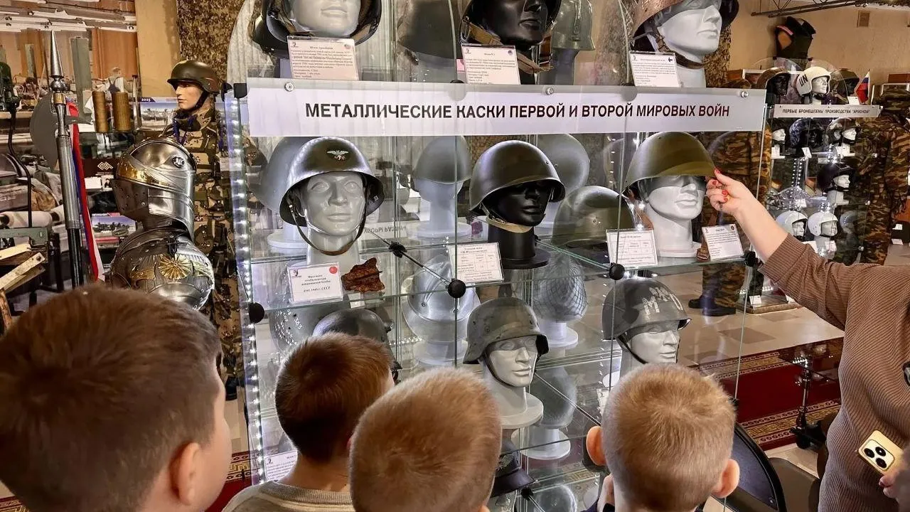 Школьники из Сергиева Посада посетили Музей Центра высокопрочных материалов