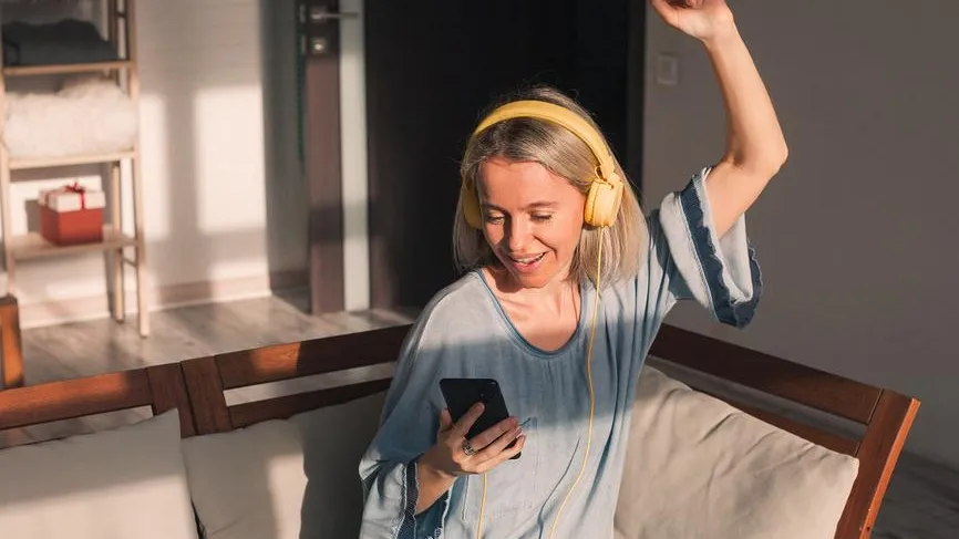 Врач объяснила, как правильно и безопасно слушать музыку