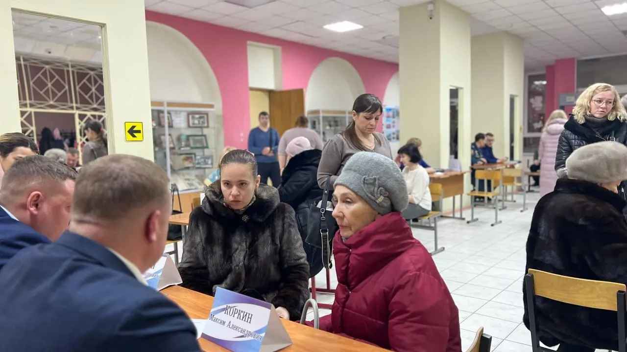 Депутат Мособлдумы Коркин принял участие в выездной администрации в Луховицах