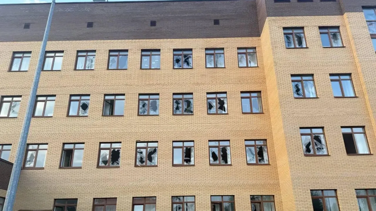 Воробьев: БПЛА попал в магазин в Павловском Посаде, также повреждена поликлиника