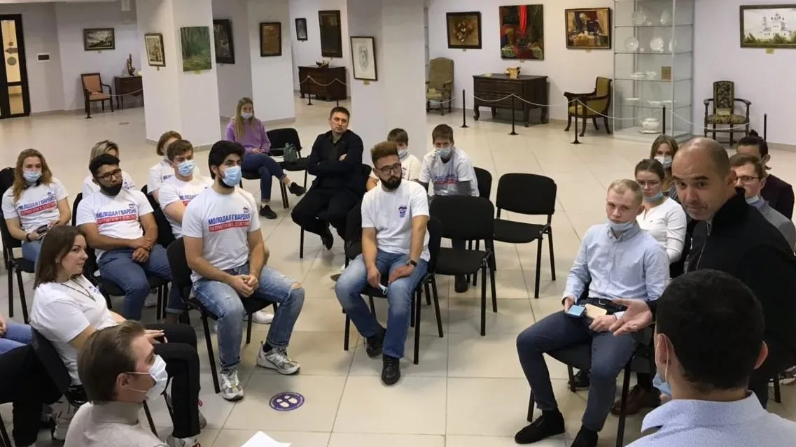 Молодогвардейцы Люберец поучаствовали в политических дебатах