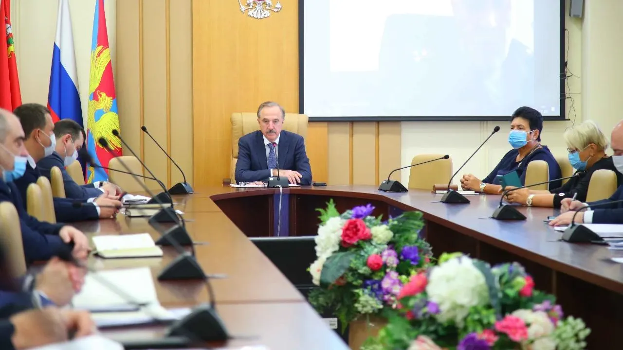 Более 60 куб м смета и 87 куб м мусора вывезли с дорог Люберец за прошлую неделю