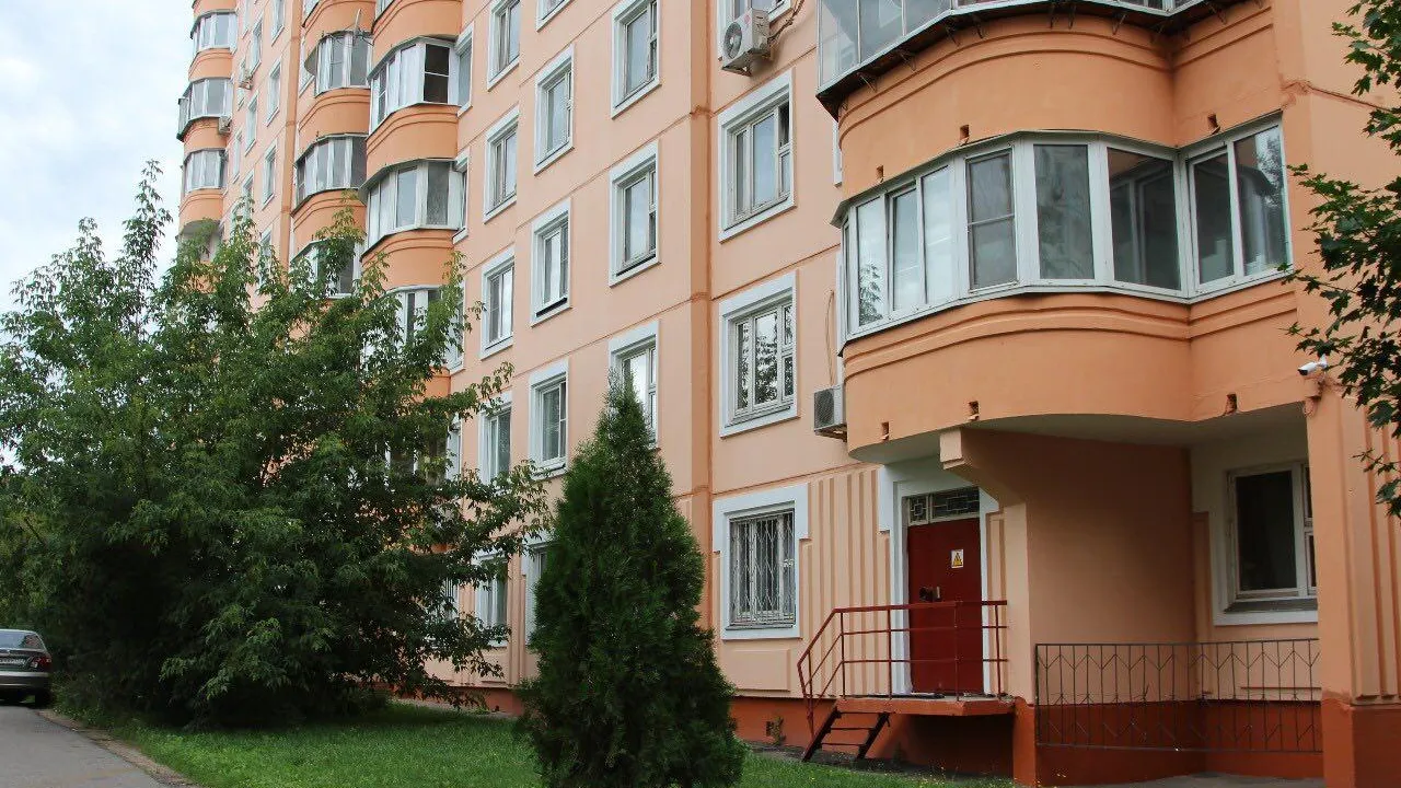 Госжилинспекция заставила две УК из Егорьевска привести в порядок подъезды в домах
