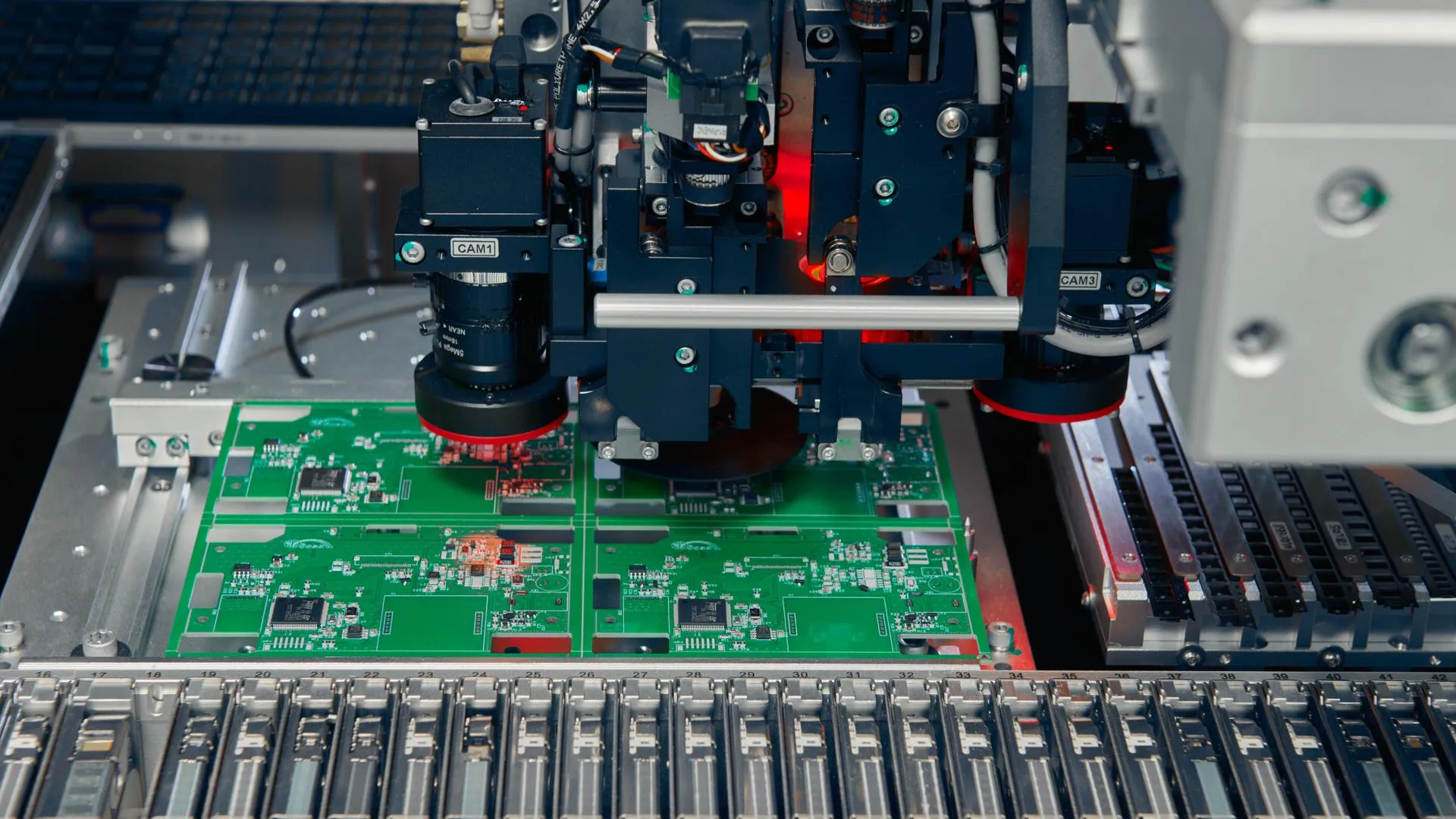 Два предприятия Москвы получили статус промышленного комплекса