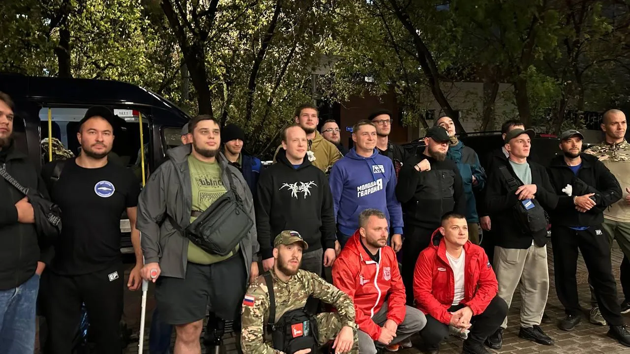 Еще 3 молодогвардейцев из Подмосковья отправились в зону СВО