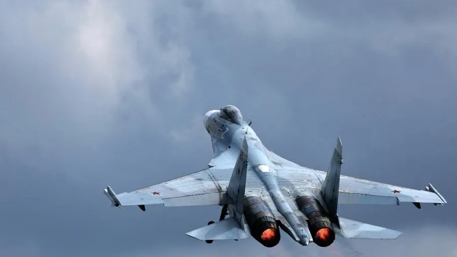 Минобороны: ВКС РФ сбили украинский самолет Су-27