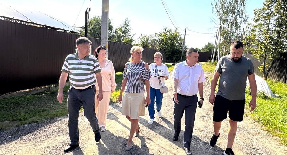 В Солнечногорске проверили благоустройство территории мкр ЦМИС
