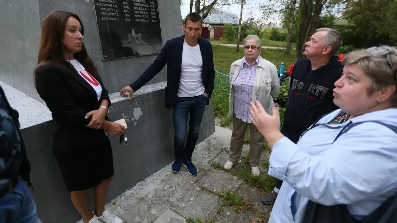 В деревне Сергиево‑Посадского округа привели в порядок памятник фронтовикам