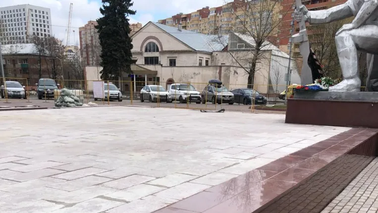 Культурный комплекс в Котельниках оформят баннерами ко Дню Победы