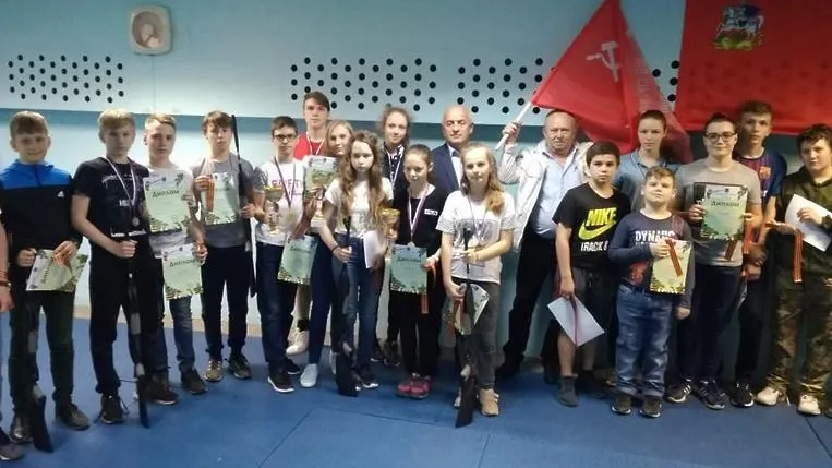 Победителей турнира по стрельбе из пневматической винтовки определили в Подольске