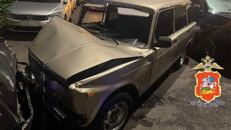 В Балашихе пьяный мигрант протаранил несколько авто и бросался на полицейских