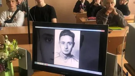 В колледже Сергиева Посада прошел час поэзии к 100‑летию со дня рождения Эдуарда Асадова
