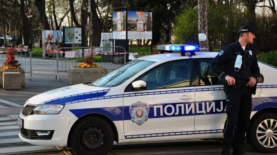 В Сербии у посольства Израиля ранили полицейского