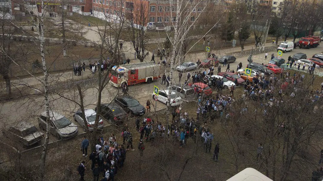 Более 60 человек вывели из детской поликлиники в Королеве во время учебной эвакуации