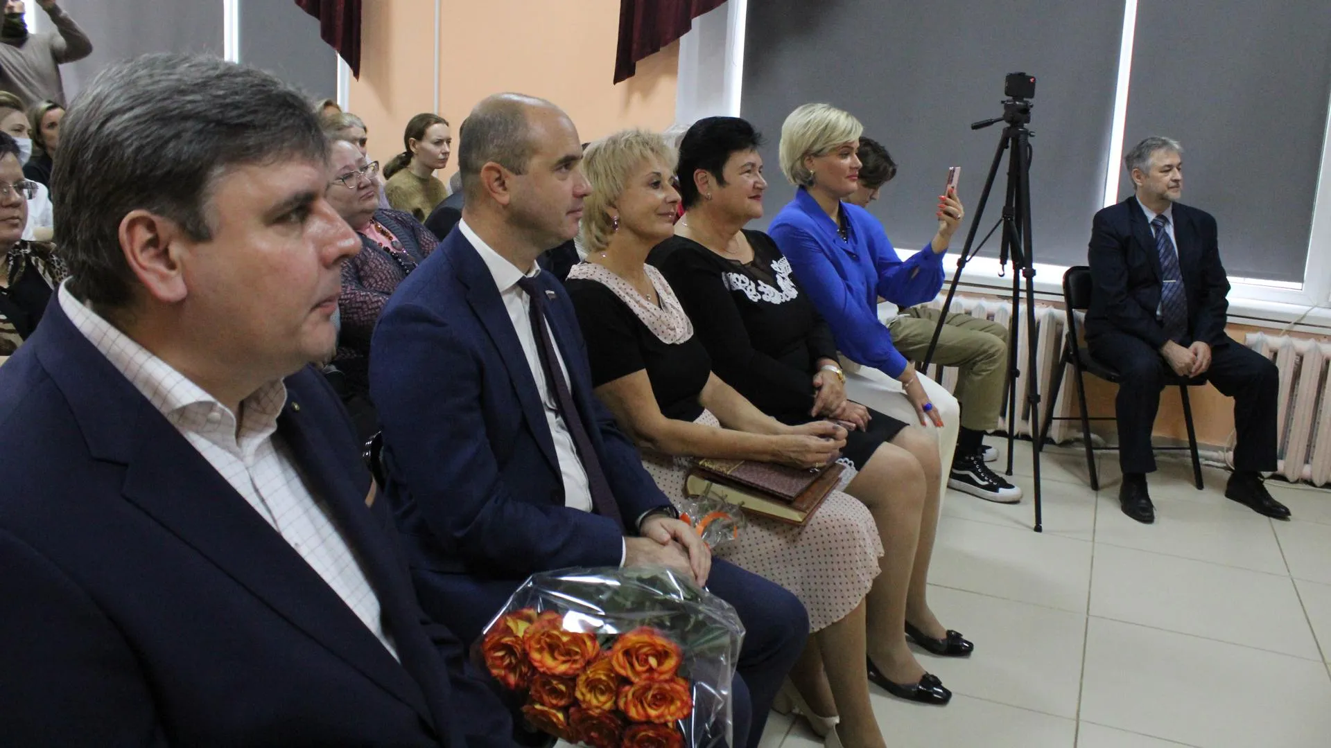 Педагогов медколледжа наградили в Люберцах в профессиональный праздник