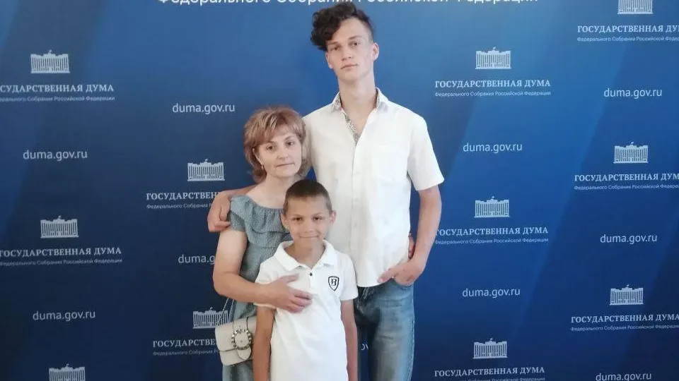 Семья Белоусовых с 11 приемными детьми представила Подмосковье на празднике в Доме Союзов