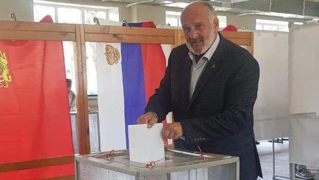 Заслуженный артист России Алексей Огурцов проголосовал на выборах в Наро‑Фоминском округе