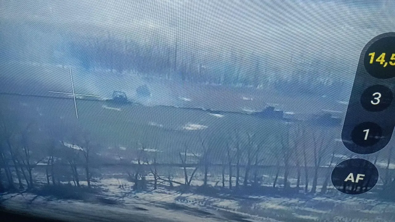 Наступление колонн техники ВСУ в Курской области попало на видео
