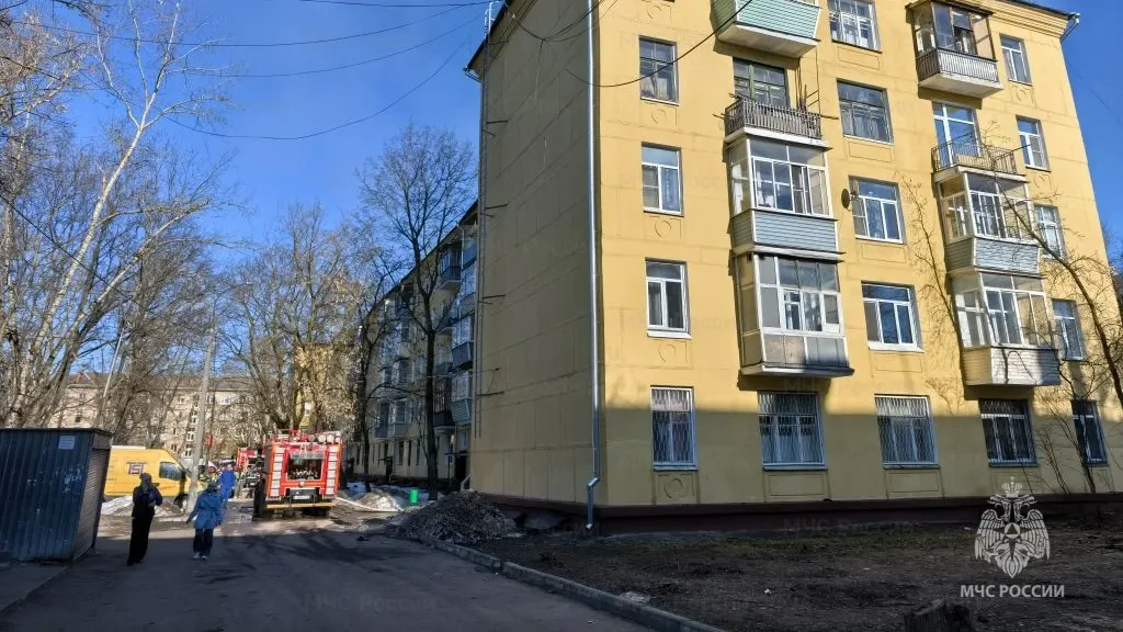 «Открытое горение ликвидировано»: в Жуковском из полыхающего дома спасли людей