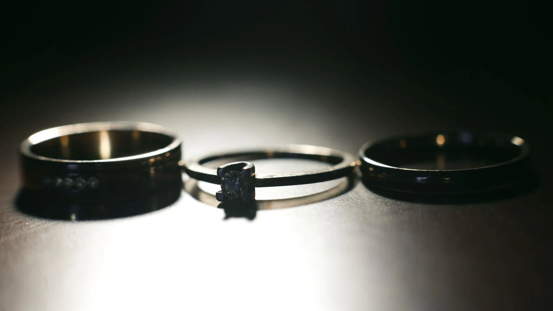 Миллиарды рублей: сколько москвичи потратили на ювелирку в 2025 году