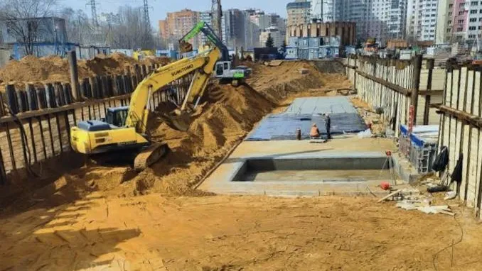 К устройству котлована поликлиники приступили в Котельниках