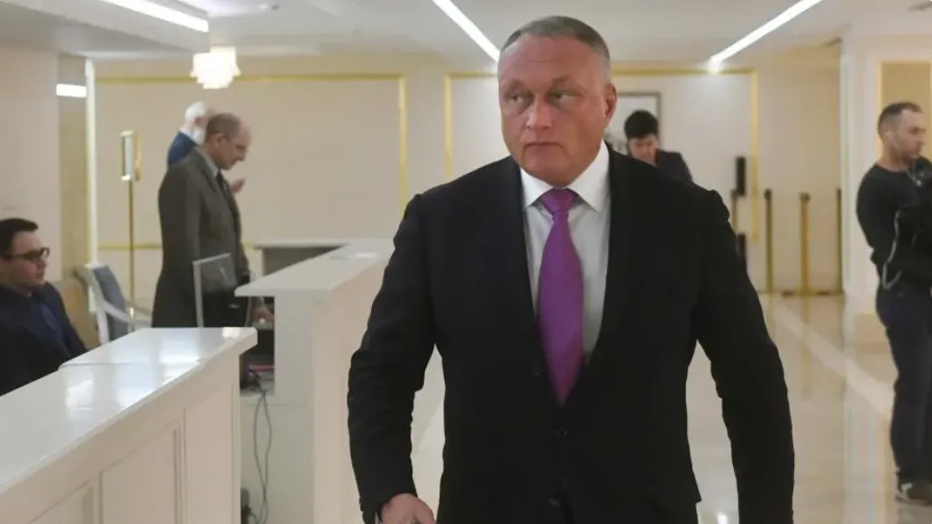 Дмитрий Савельев: что известно о сенаторе, которого подозревают в организации заказного убийства