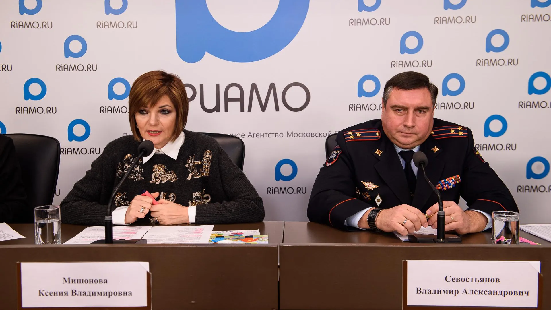 Мишонова заявила, что проблема выпадения детей из окон становится круглогодичной
