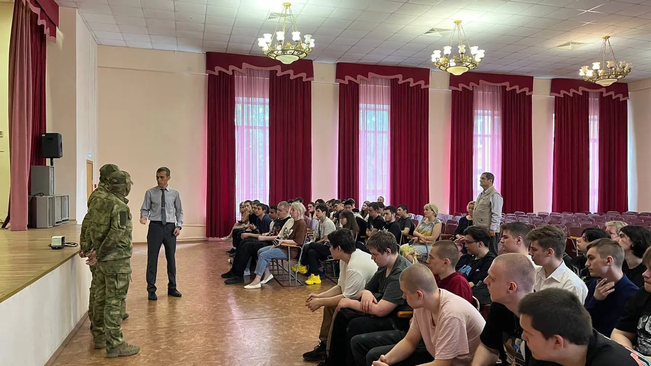 Подмосковные студенты передали комплекс радио-электронной борьбы участникам СВО