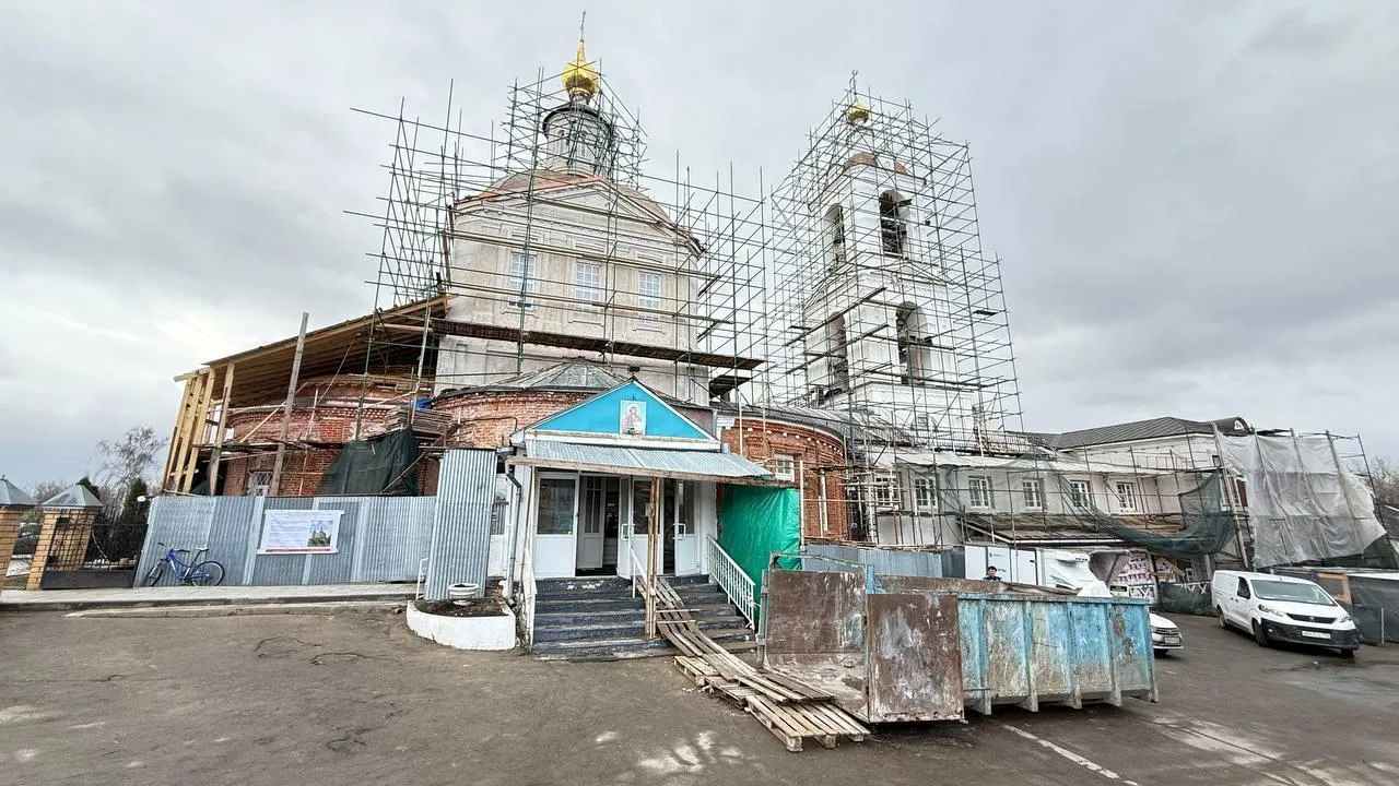 На заводе в Тутаеве отлили 3 колокола для храма подворья Троице-Сергиевой лавры