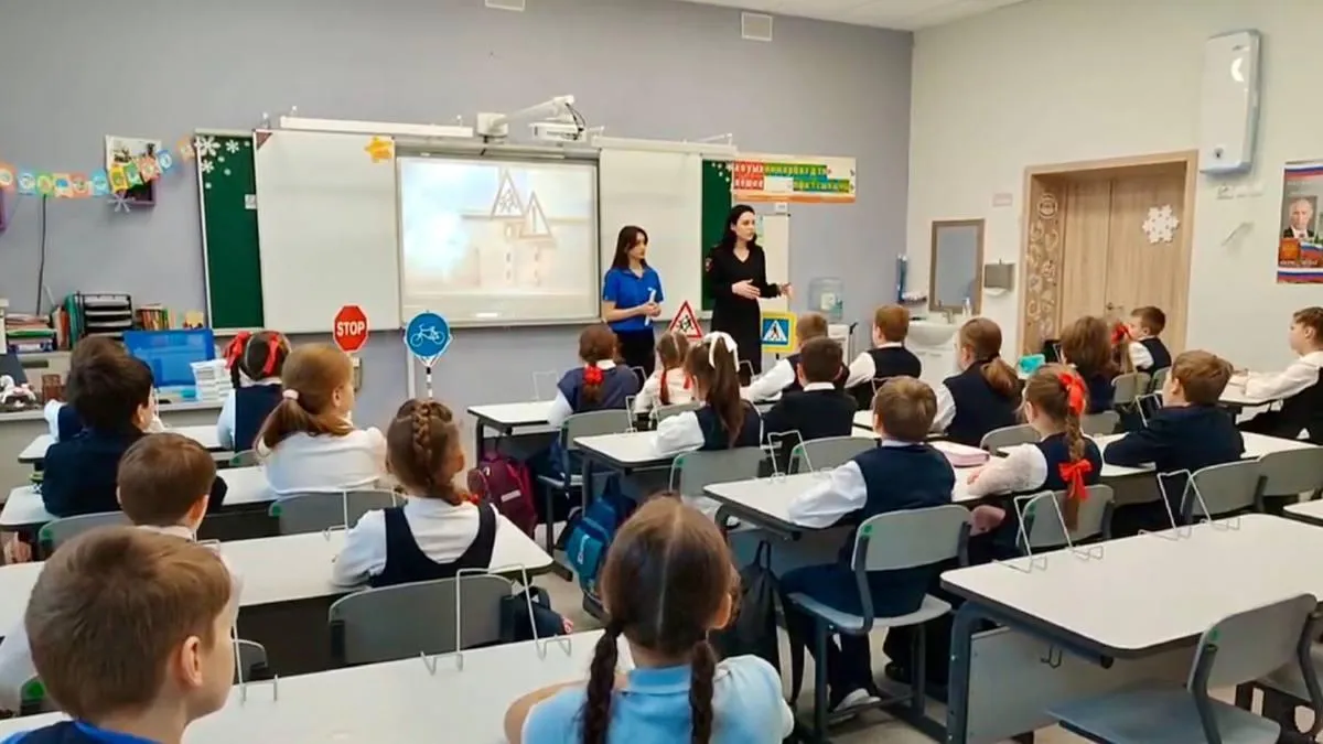 В Реутове школьники разработали безопасный маршрут с набором «Дом-Школа-Дом»