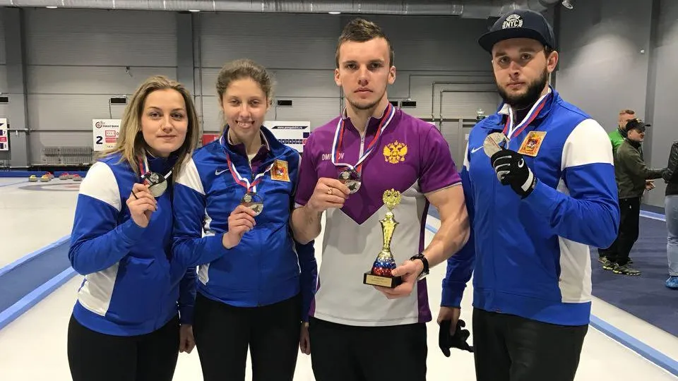 Сборная Подмосковья стала серебряным призером чемпионата России по керлингу