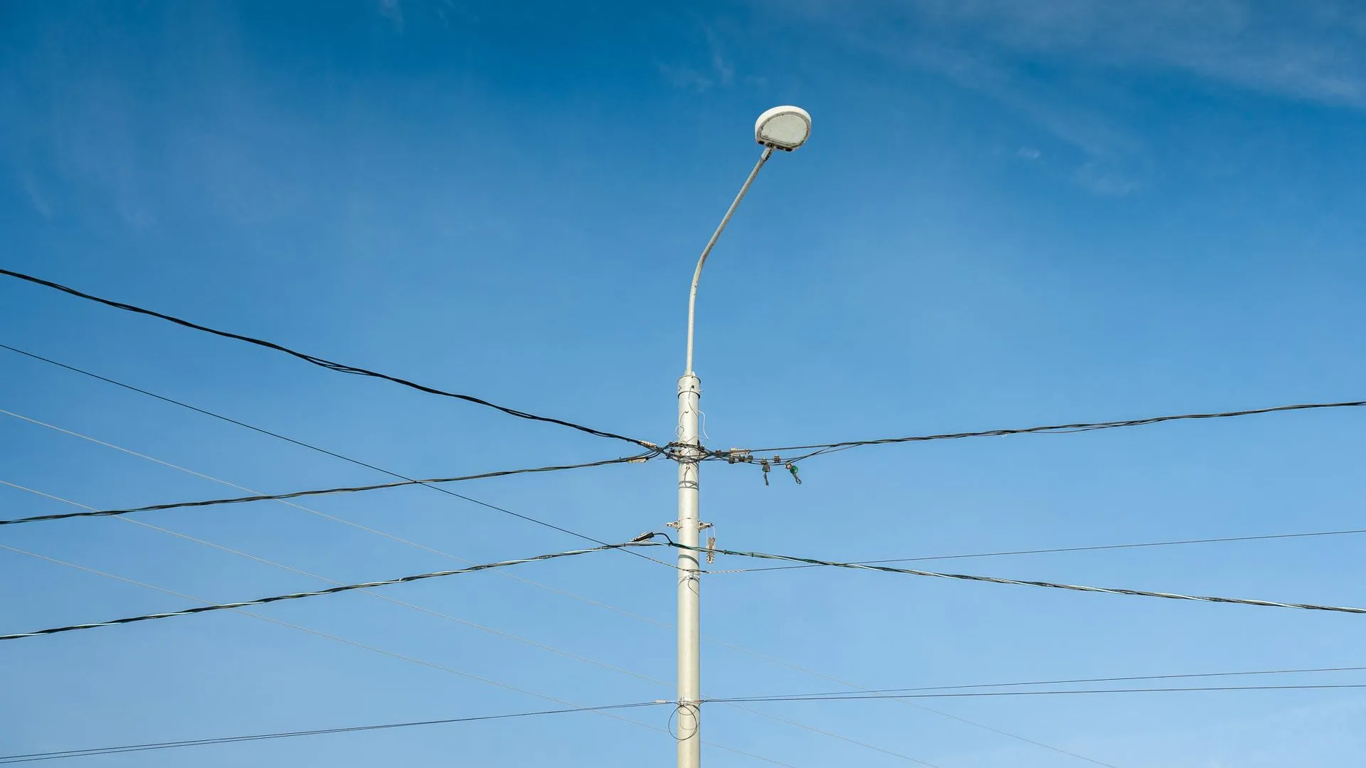 В Серпухове подключили 12 линий освещения по нацпроекту