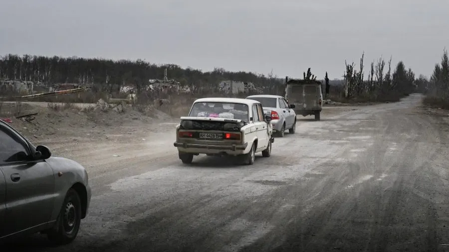 Российские военные эвакуировали мирных жителей из Курахова