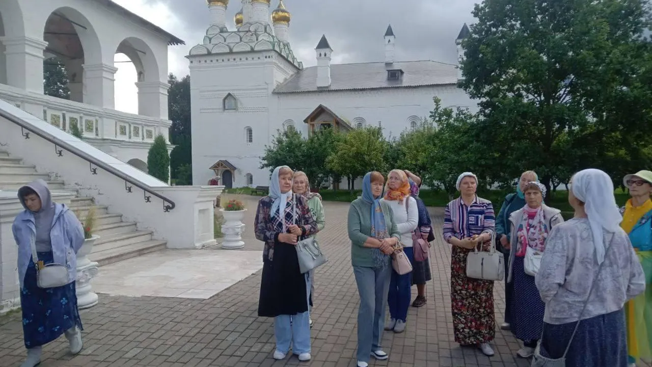 Долголеты из Красногорска посетили с экскурсией Волоколамский округ