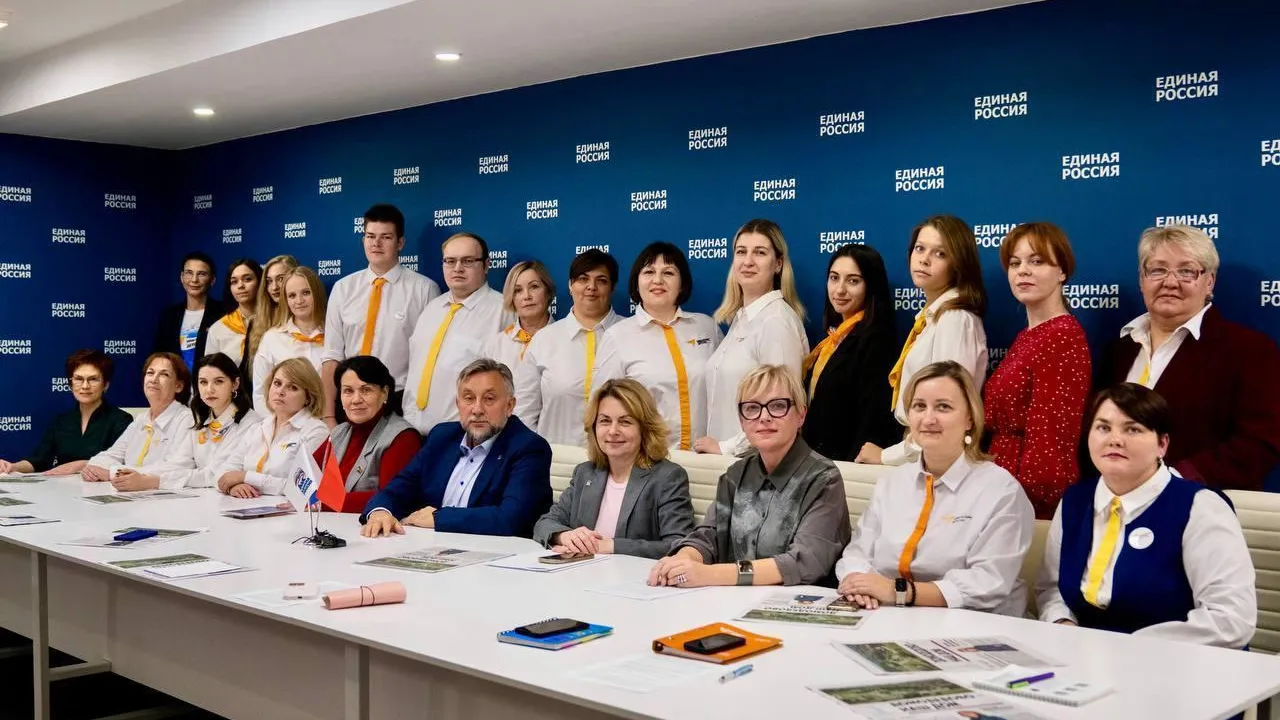 Глава Домодедова провела встречу с советниками по воспитанию образовательных комплексов
